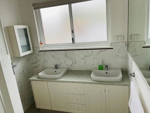 Executive Central Home - Redcliffe Tourism 2