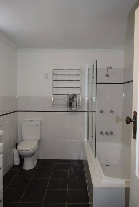 Fitzroy House - Federation Charm Near Town Centre - Redcliffe Tourism 4