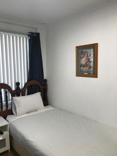 Fragrant Home-68C One King Single Bed Aircon Room - Redcliffe Tourism 0
