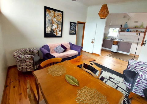 Front Apartment At The Cottage- 2 Bedrooms - Geneva In Kyogle - Redcliffe Tourism 2