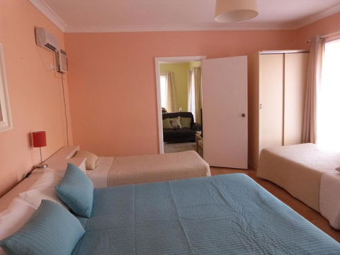 Fullarton Motor Lodge - Redcliffe Tourism 4