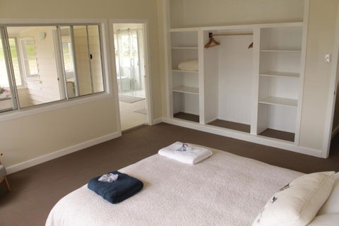 Galah Cottage Stanthorpe - Redcliffe Tourism 4