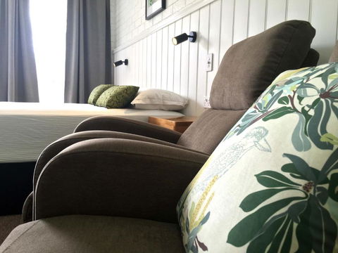 Gin Gin Village Motor Inn Motel QLD - Redcliffe Tourism 2