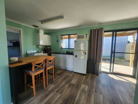 Goreng Boodja Maya-Maya - Redcliffe Tourism 1