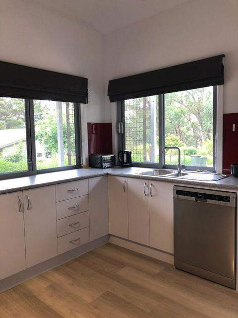 Gully Getaway - Redcliffe Tourism 4