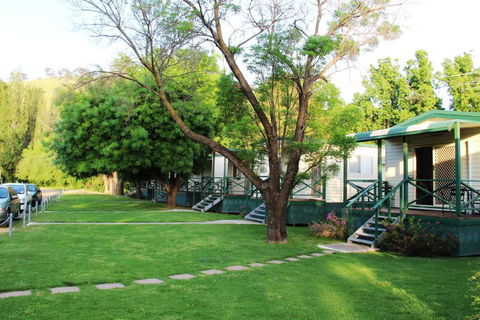Gundagai Cabins & Tourist Park - Redcliffe Tourism 1
