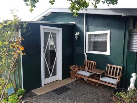 Handsome Hills Dairy Retreat - Redcliffe Tourism 0