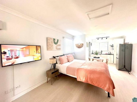Happy Studio In NewCastle - Redcliffe Tourism 0