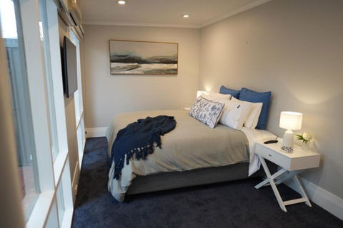 Highbury Little Adelaide - Redcliffe Tourism 3