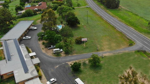 Hilldrop Motor Inn - Redcliffe Tourism 1