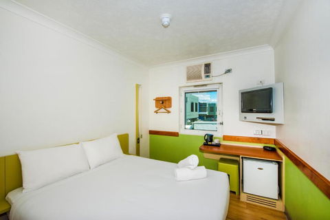 Ibis Budget Brisbane Airport - Redcliffe Tourism 0