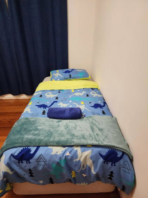 Homestay Near Dandenong Plaza - Redcliffe Tourism 1
