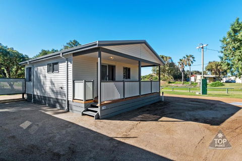 Horrocks Beach Caravan Park - Redcliffe Tourism 1