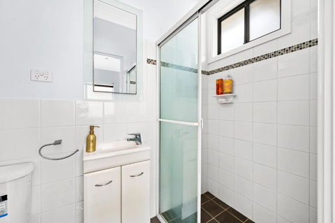 Humble Abode - Redcliffe Tourism 1