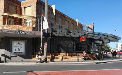 Hurstville Ritz Hotel - Redcliffe Tourism 0