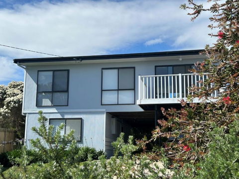 Iconic Beach House On Bruce - Redcliffe Tourism 0