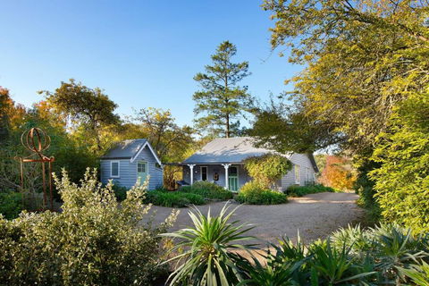 Illoura - Redcliffe Tourism 1
