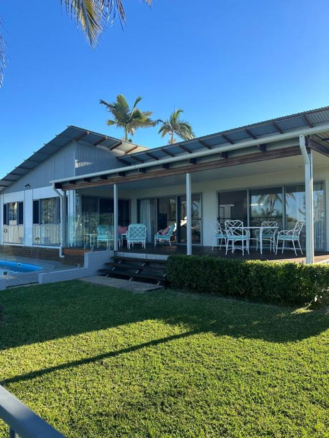 Iluka Palms - Redcliffe Tourism 3