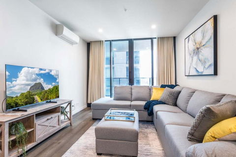 Impeccable 2-Bed With Pool & Outdoor Dining - Redcliffe Tourism 0