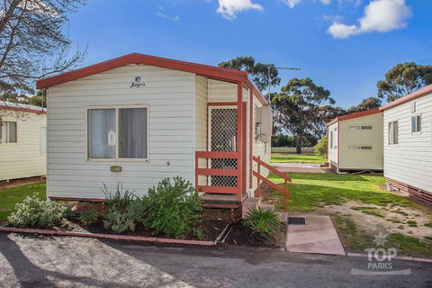 Horsham Holiday Park - Redcliffe Tourism 1