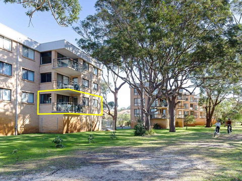 Intrepid 1 3 Intrepid Close Amazing Views Of Shoal Bay Only 100m From The Beach - Redcliffe Tourism 3