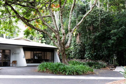 Invercauld House - Redcliffe Tourism 2