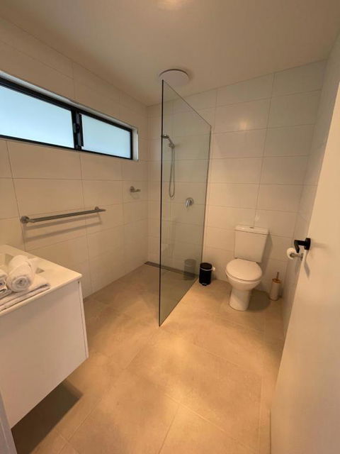 Inverloch Motel - Redcliffe Tourism 2
