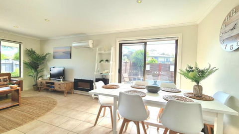 Inverloch Shores - Redcliffe Tourism 0