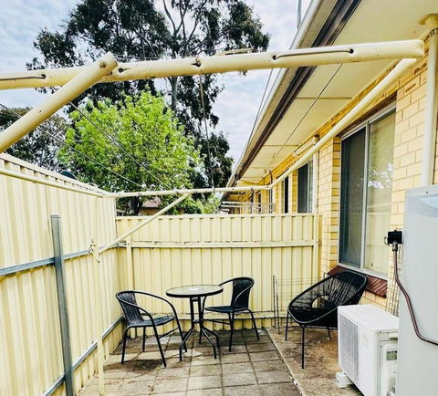 Inviting Ashford Stay - Redcliffe Tourism 1