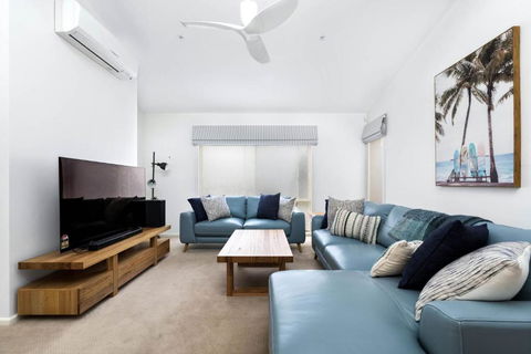 Invy Surf Hideaway - Redcliffe Tourism 2