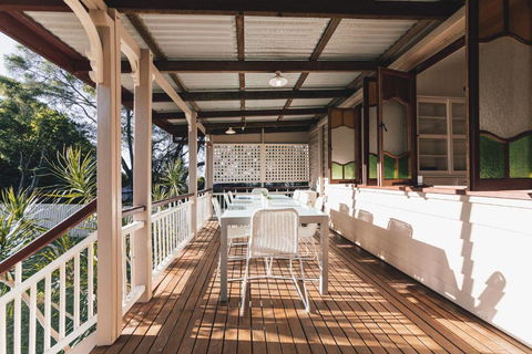 Ipswich Central Colonial 4&2 House + 2&1 Apartment - Redcliffe Tourism 2