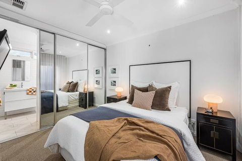 Iris @ Norwood - Luxe 4BR - Redcliffe Tourism 1