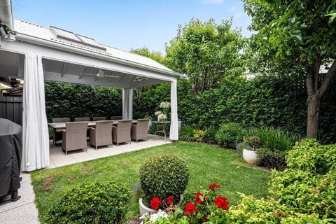 Iris @ Norwood - Luxe 4BR - Redcliffe Tourism 2