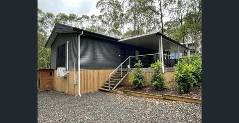 Island Haven Wood - Redcliffe Tourism 0