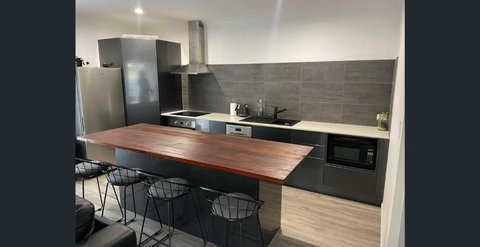 Island Haven Wood - Redcliffe Tourism 3