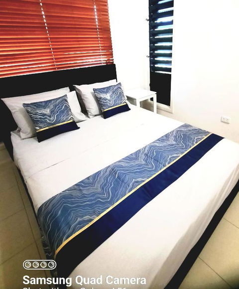 ISLAND ROOM On Magnetic Island - Redcliffe Tourism 0