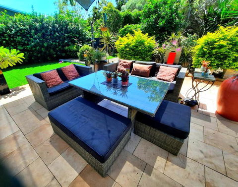 ISLAND ROOM On Magnetic Island - Redcliffe Tourism 3