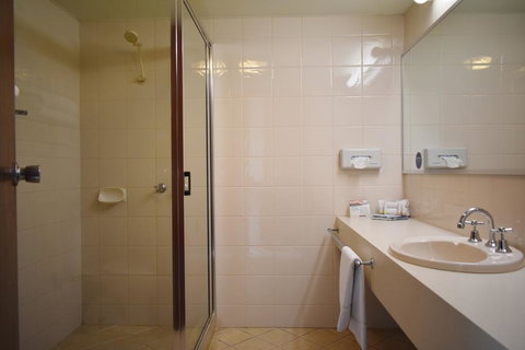 Admiral Motel Bunbury - Redcliffe Tourism 3