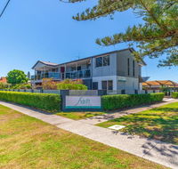 Adrift Apartments - Redcliffe Tourism