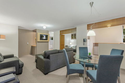 Airport International Hotel Brisbane - Redcliffe Tourism 0