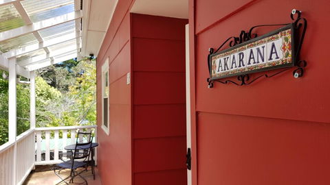 Akarana Cottage - Redcliffe Tourism 3