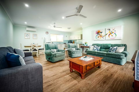 Alarks Nest Bed And Breakfast - Redcliffe Tourism 0