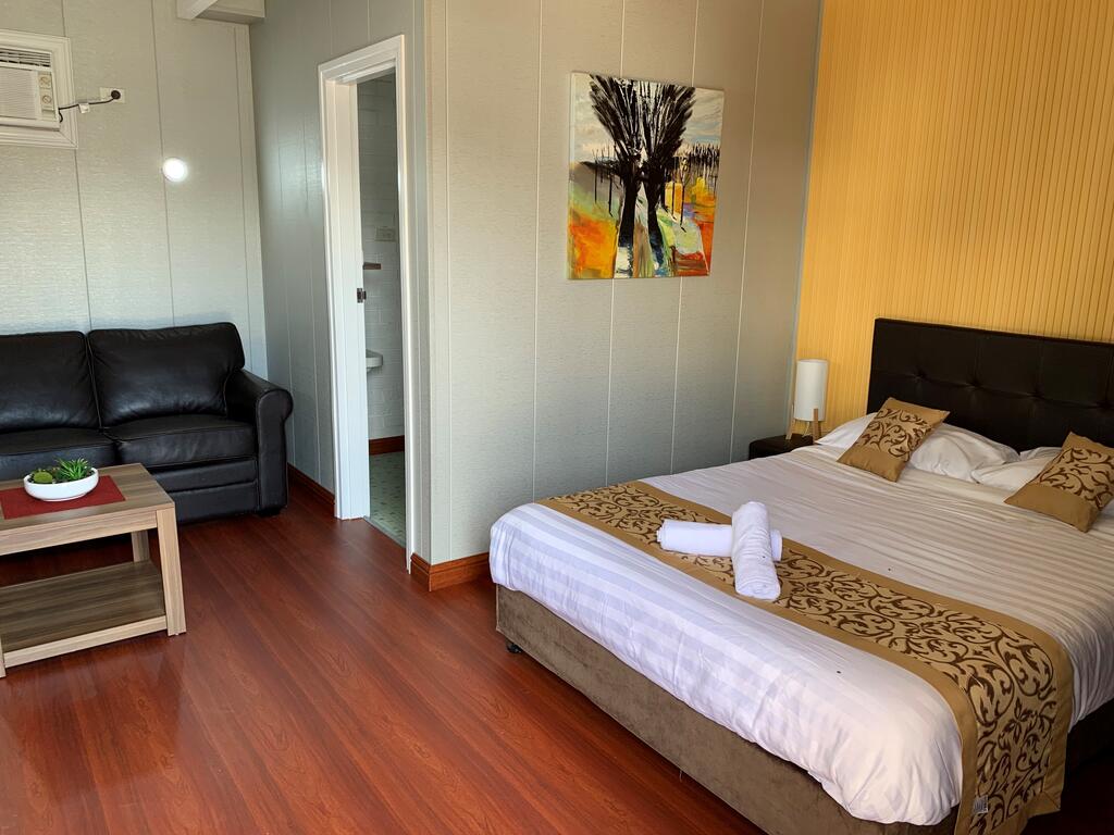 Finley NSW Redcliffe Tourism