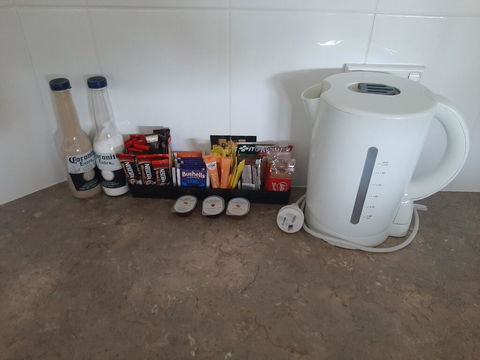 Alexander Beachfront Apartments - Redcliffe Tourism 1