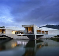 Alkira Award Winning Luxury Beachfront Rainforest Holiday House - Redcliffe Tourism
