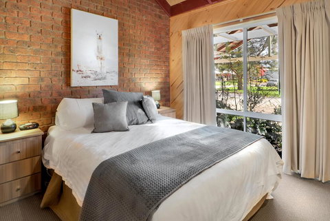 All Seasons Mansfield - Redcliffe Tourism 1