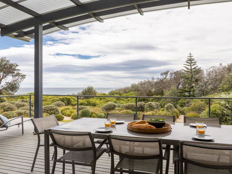 Aloha - Direct Beach Access From Property - Redcliffe Tourism 0