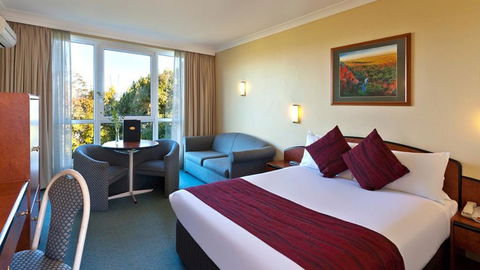 Alpine Motor Inn - Redcliffe Tourism 3