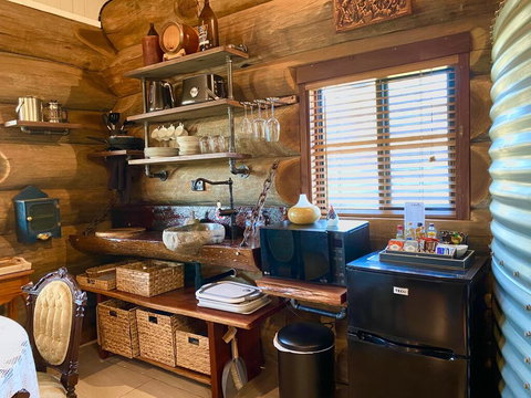 Amarina Farm Stay And Gardens - Redcliffe Tourism 3