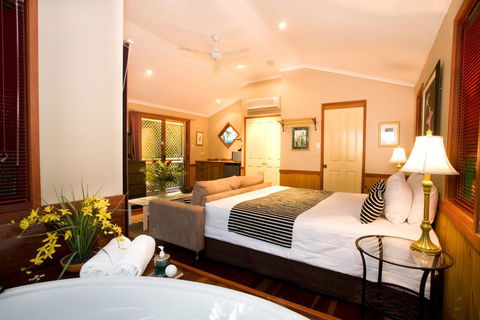 Amore On Buderim Rainforest Cabins - Redcliffe Tourism 1